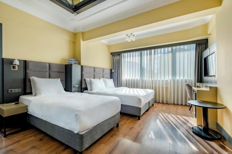 Frt Aa Rla Nes Otel image