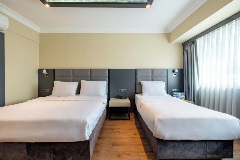Frt Aa Rla Nes Otel image