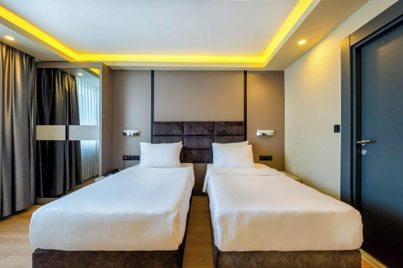 Frt Aa Rla Nes Otel image