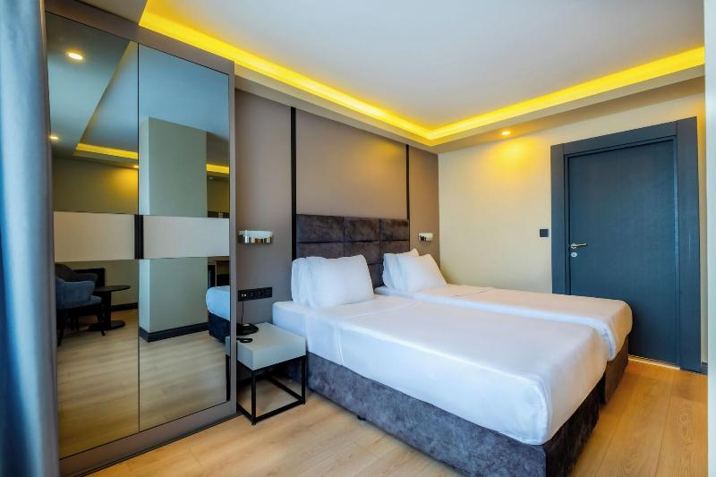 Frt Aa Rla Nes Otel image