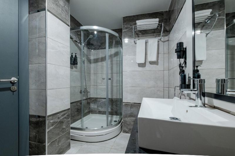 Frt Aa Rla Nes Otel image