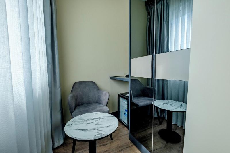 Frt Aa Rla Nes Otel image