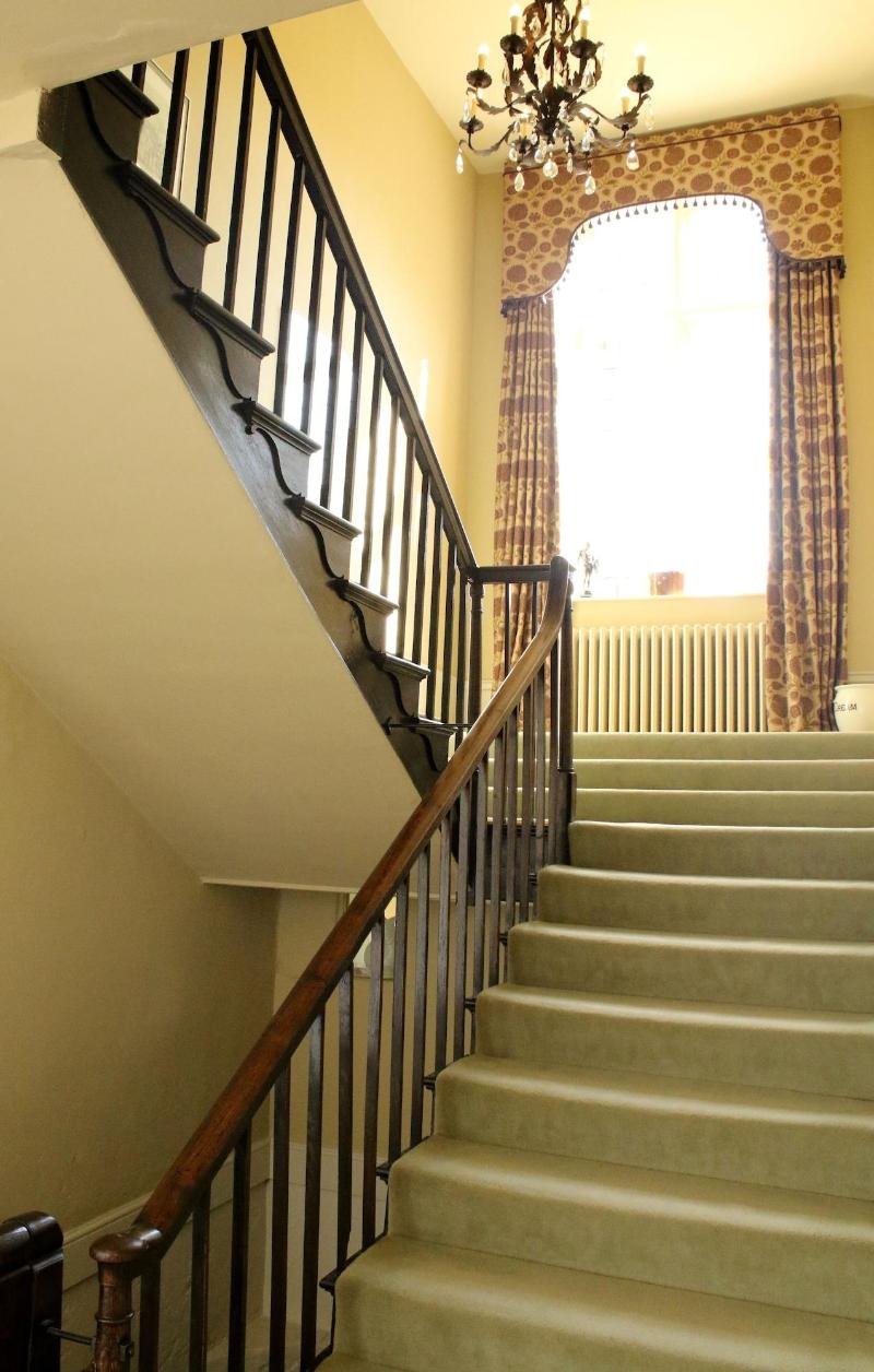 Aylworth Manor image
