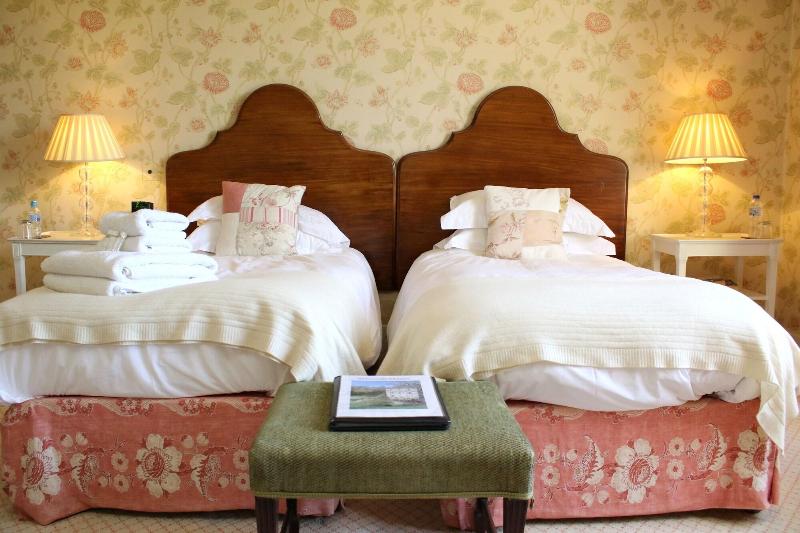 Aylworth Manor image