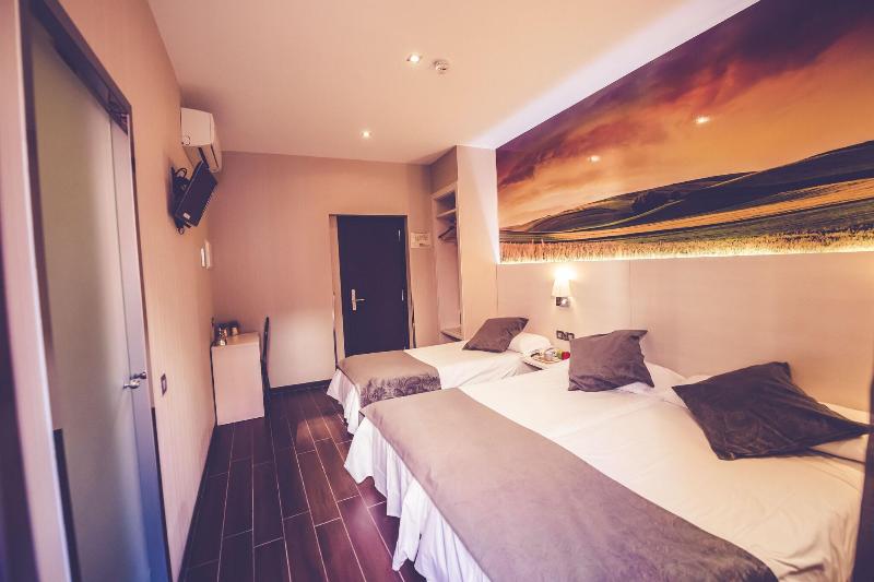 Hostal Prado image