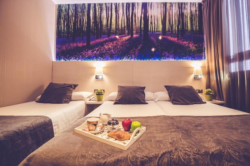 Hostal Prado image