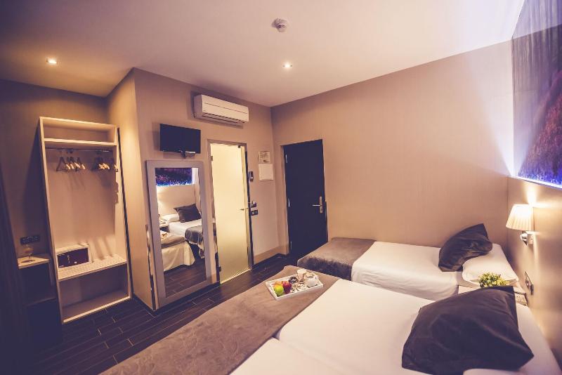 Hostal Prado image