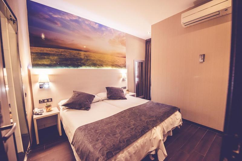 Hostal Prado image