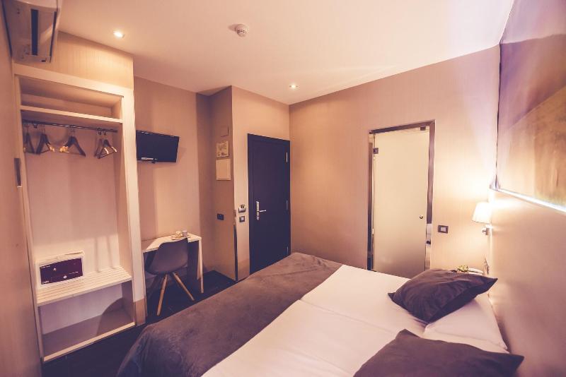 Hostal Prado image