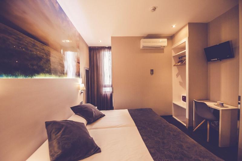 Hostal Prado image