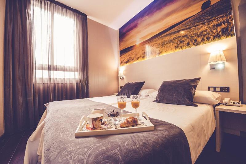 Hostal Prado image