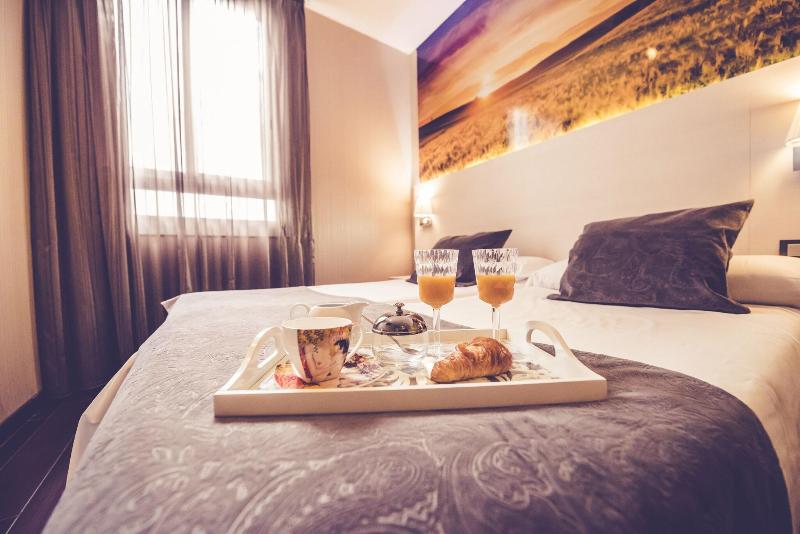 Hostal Prado image