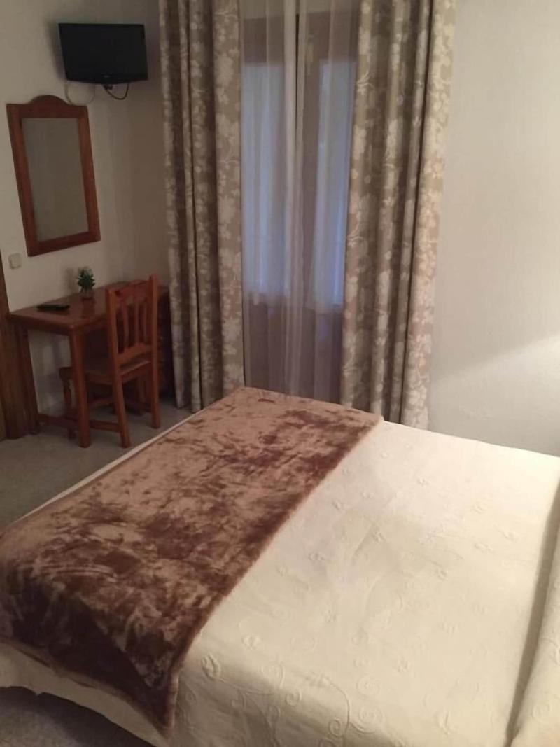 Hostal Alca Zar image