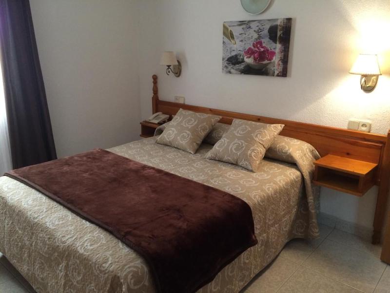 Hostal Alca Zar image