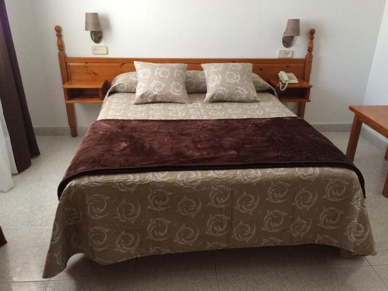 Hostal Alca Zar image