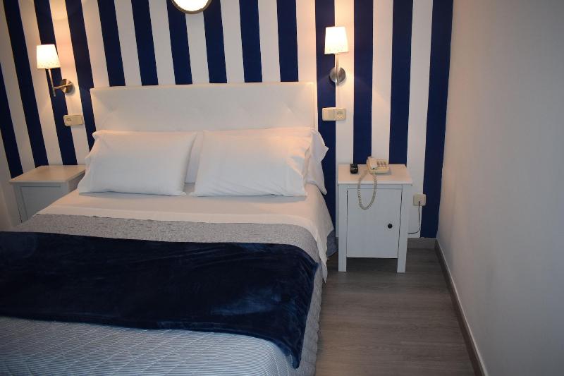 Hostal Alca Zar image