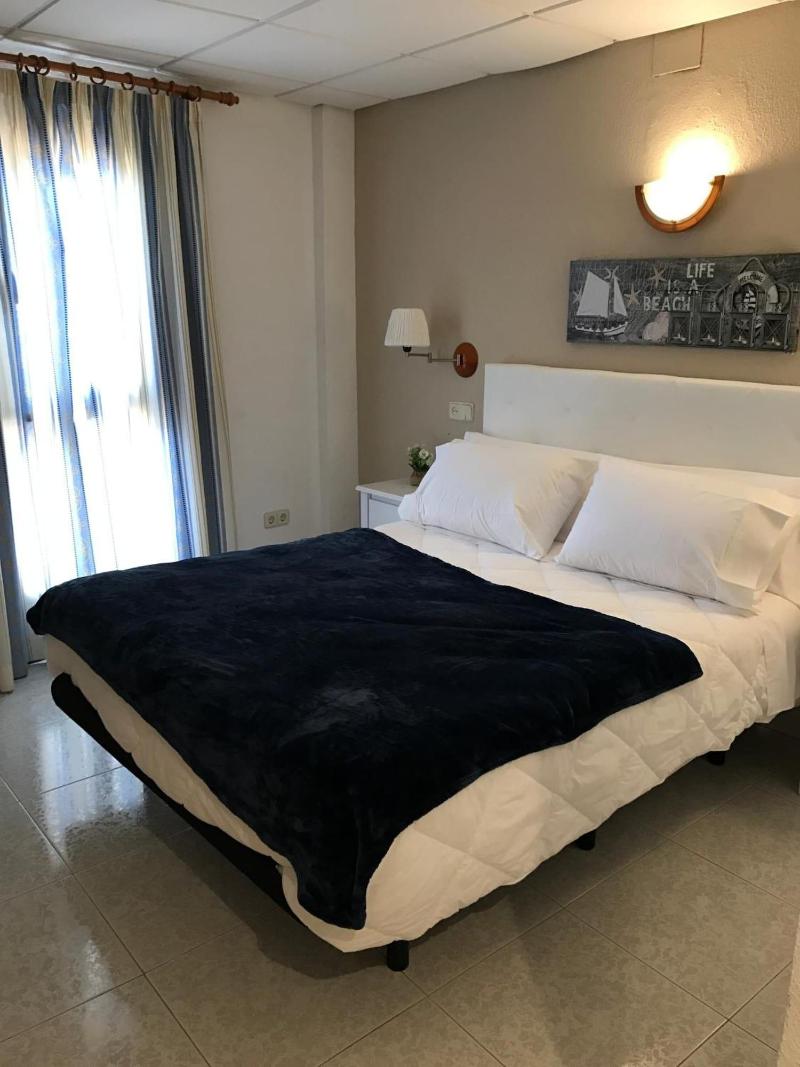 Hostal Alca Zar image