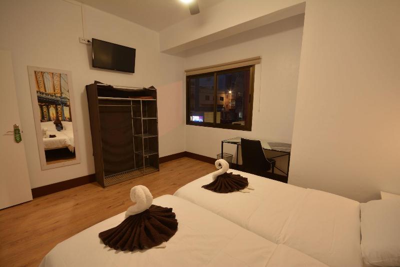 City Room Las Palmas image