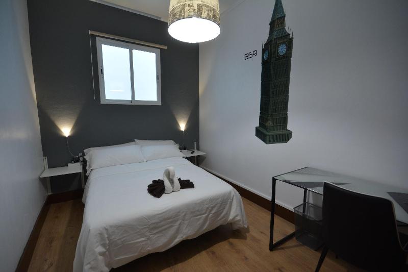 City Room Las Palmas image
