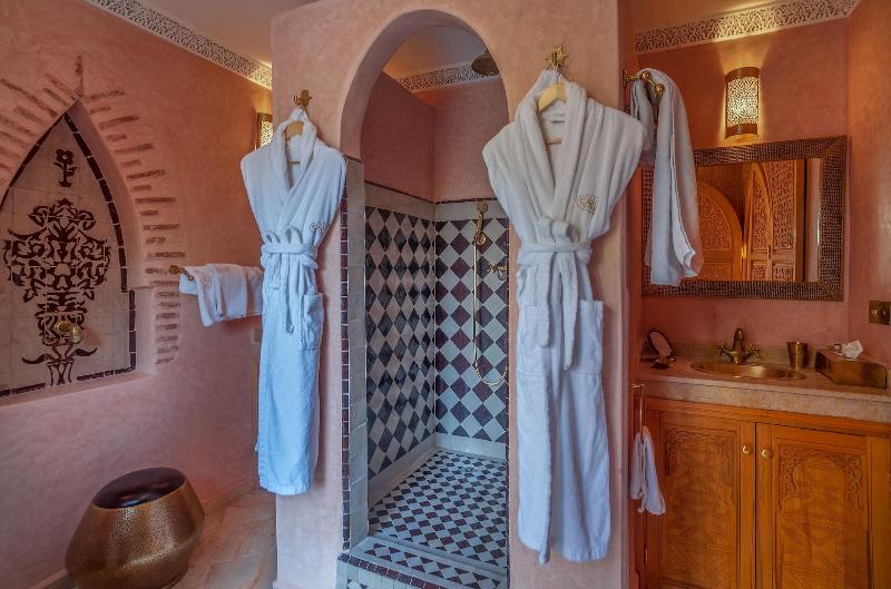 Riad Laurence Olivier image