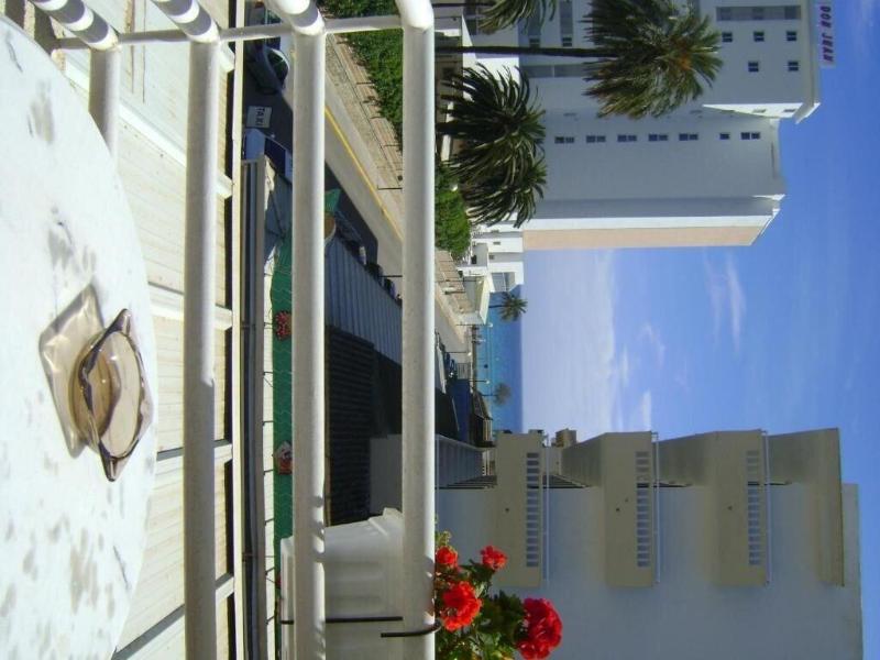 Hostal Saturno image