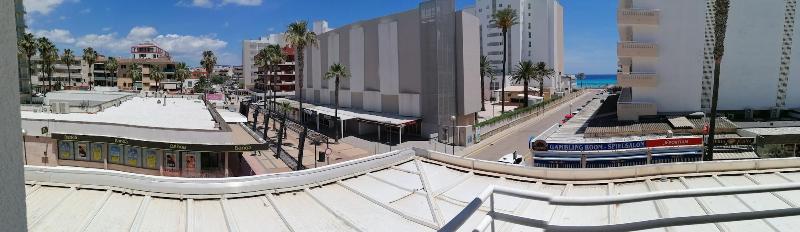 Hostal Saturno image