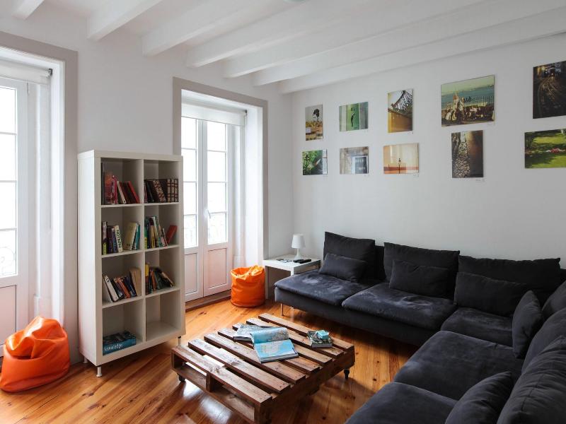 Inn Possible Lisbon Hostel image