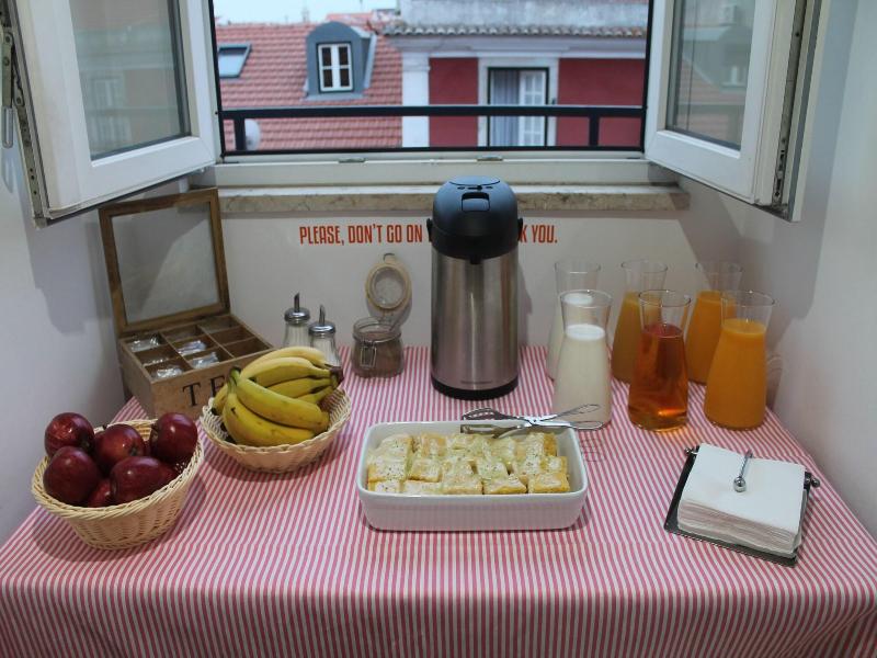 Inn Possible Lisbon Hostel image