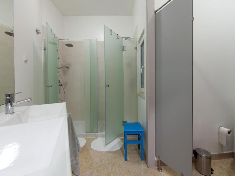 Inn Possible Lisbon Hostel image