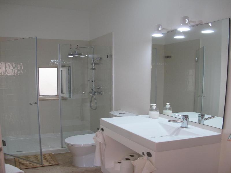 Inn Possible Lisbon Hostel image