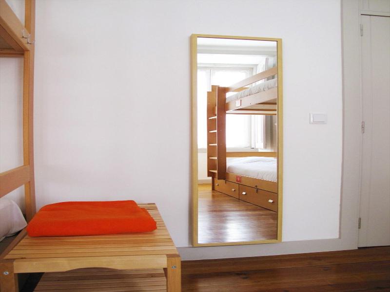 Inn Possible Lisbon Hostel image