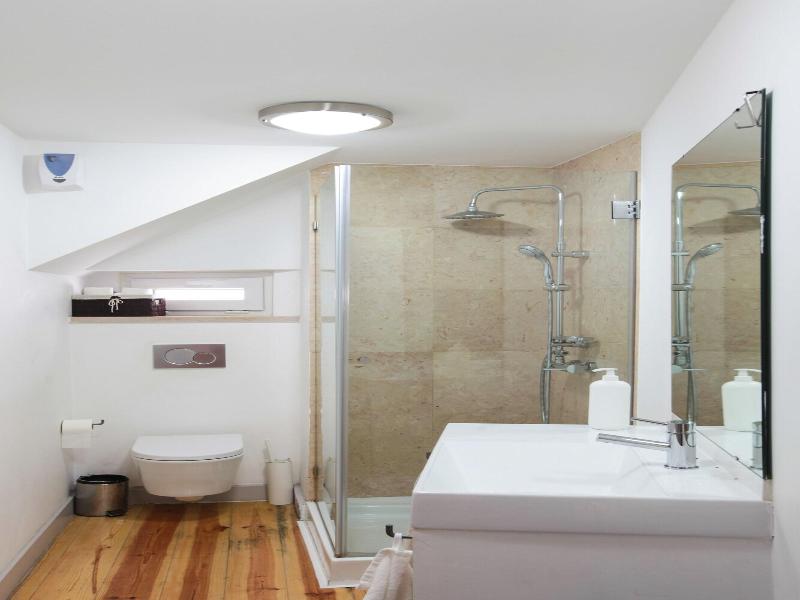Inn Possible Lisbon Hostel image