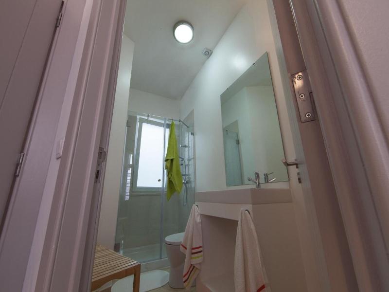 Inn Possible Lisbon Hostel image