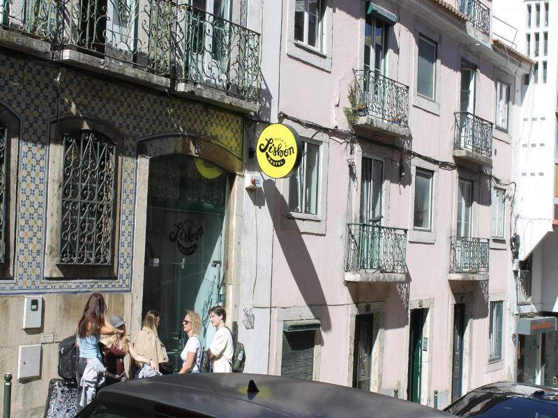 Back To Lisbon Hostel image