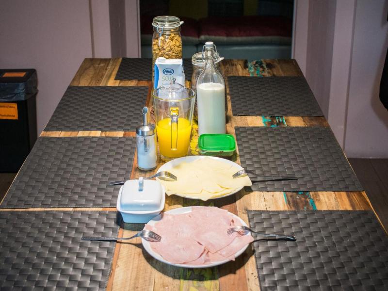 Back To Lisbon Hostel image
