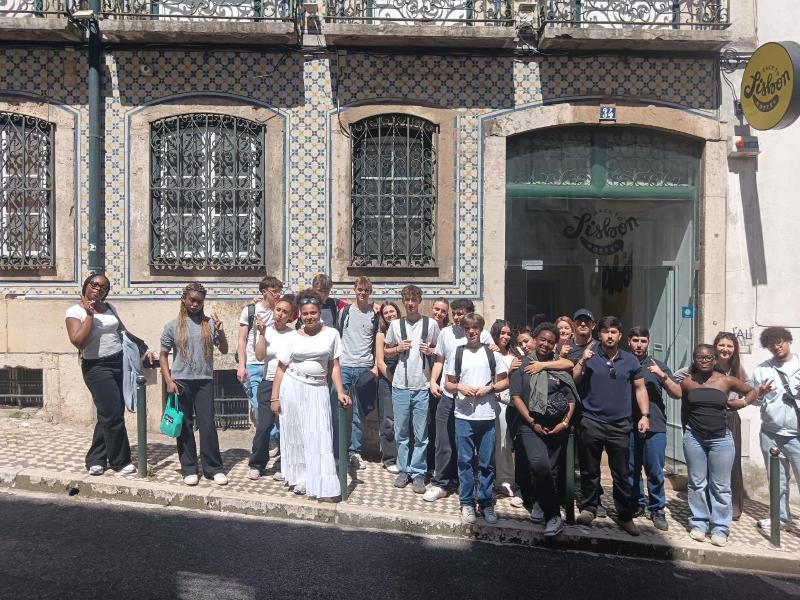 Back To Lisbon Hostel image