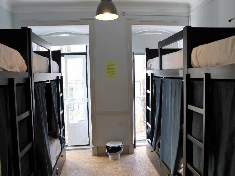 Back To Lisbon Hostel image