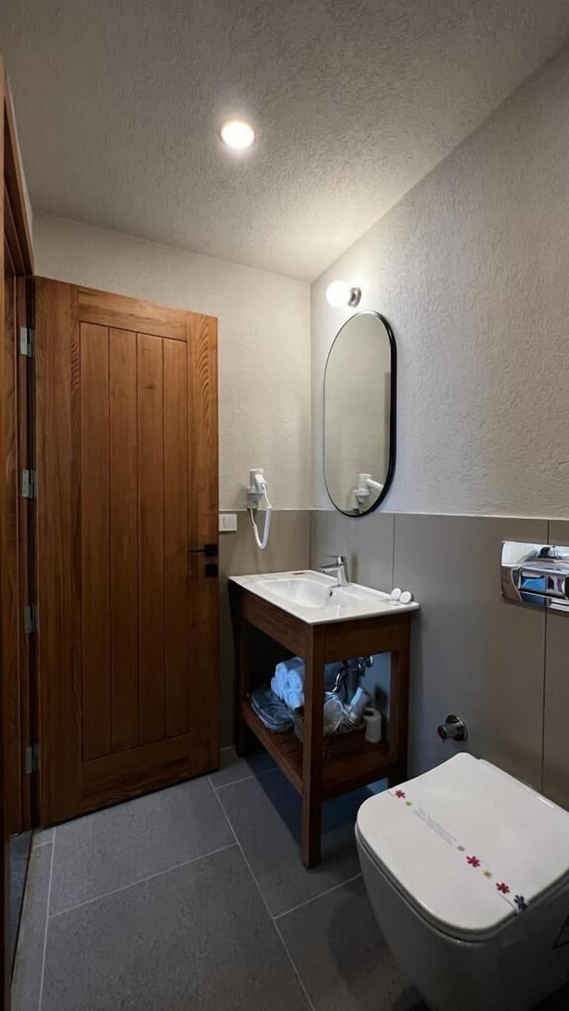 Mimoza Hotel image