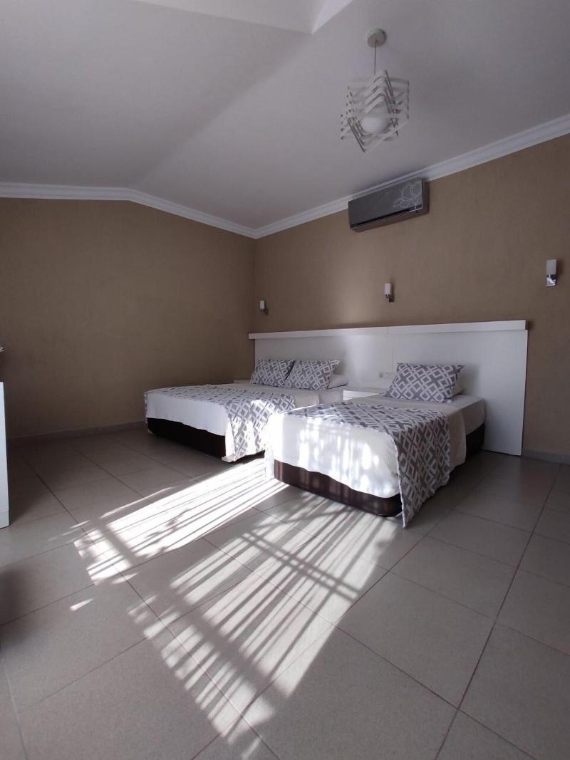 Mimoza Hotel image