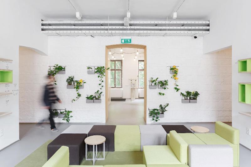 Flow Spaces image