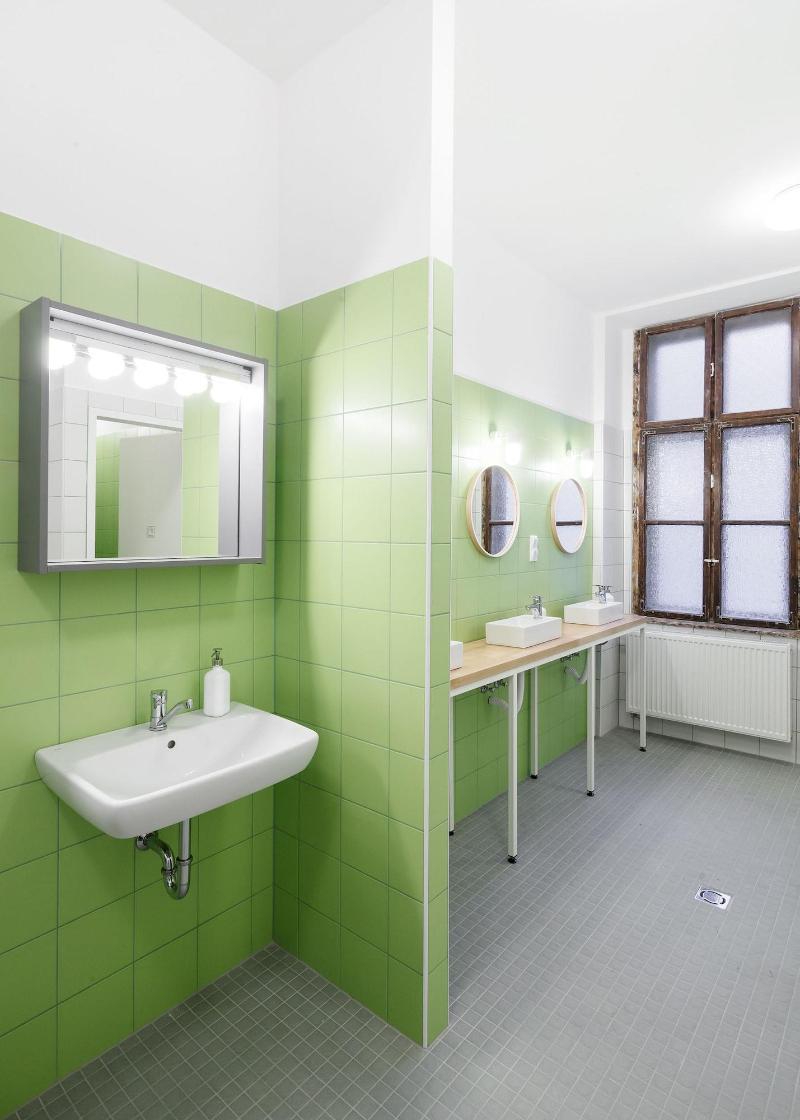 Flow Spaces image