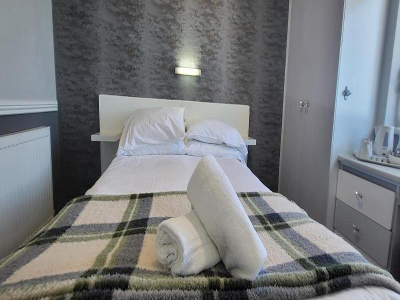 Blenheim Mount Hotel image