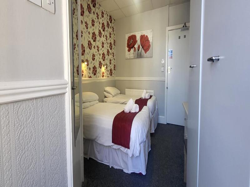 Blenheim Mount Hotel image