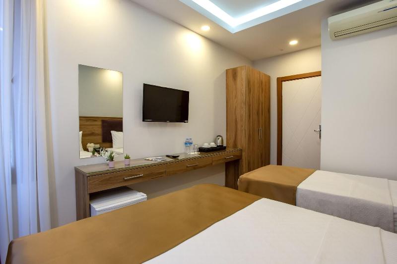 West Palace Hotel image