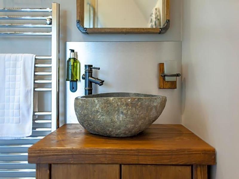 Oaklands Guest House image