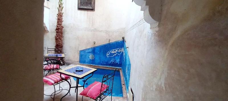Riad Loubna image