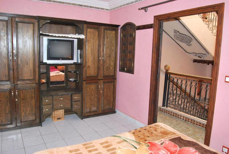 Riad Loubna image