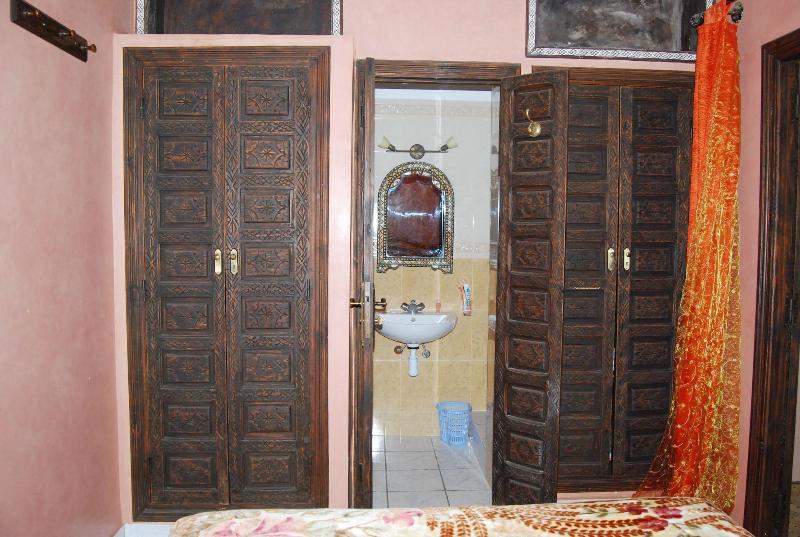 Riad Loubna image
