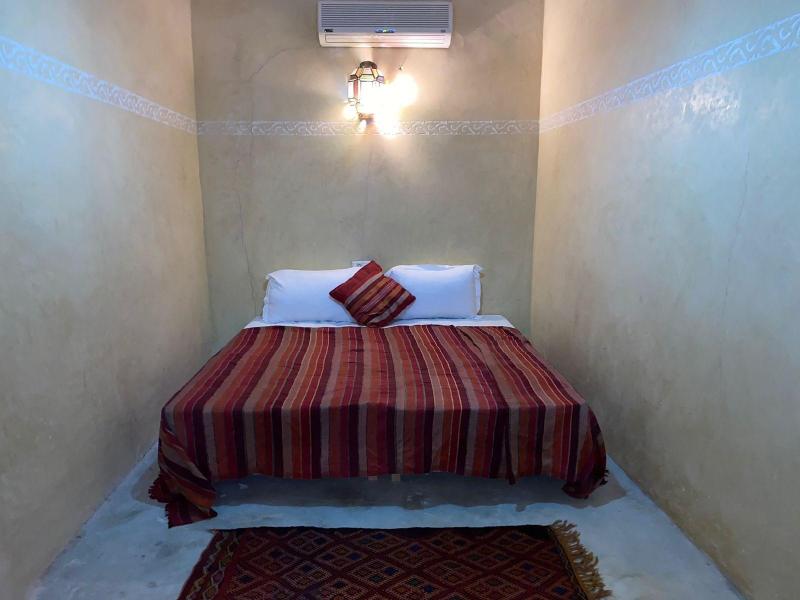 Riad Loubna image