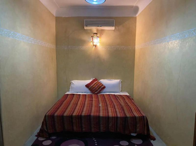 Riad Loubna image